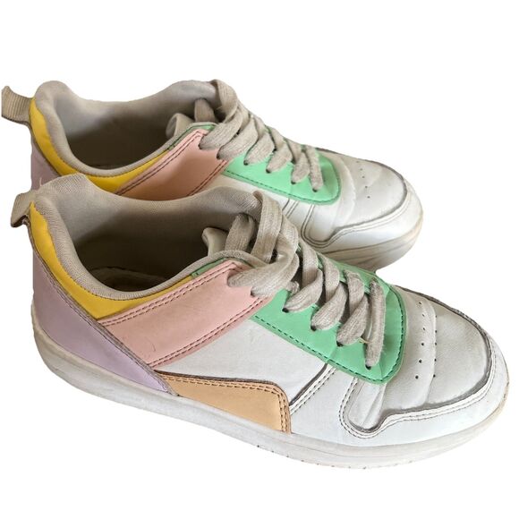 Link Kids  Orthopedic Sneakers For Girls Size 2 - Picture 1 of 5